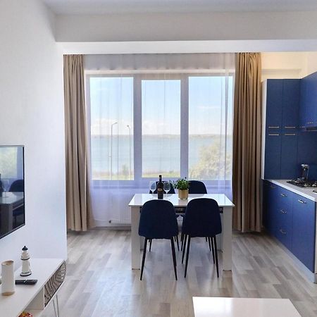 Alina Lake View Apartment Mamaia Exterior photo