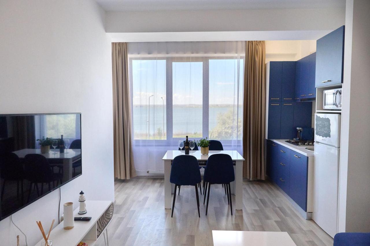 Alina Lake View Apartment Mamaia Exterior photo