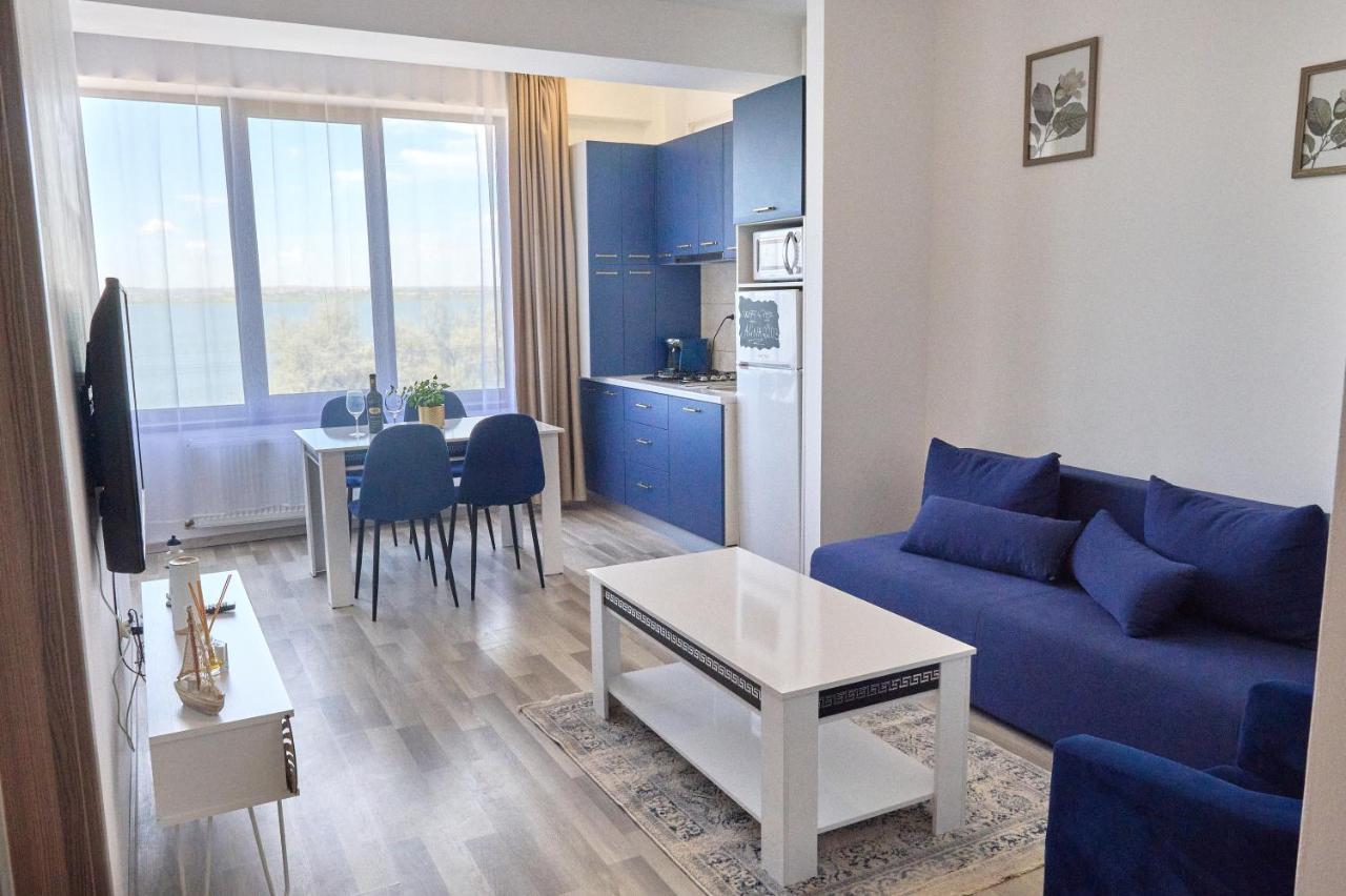 Alina Lake View Apartment Mamaia Exterior photo