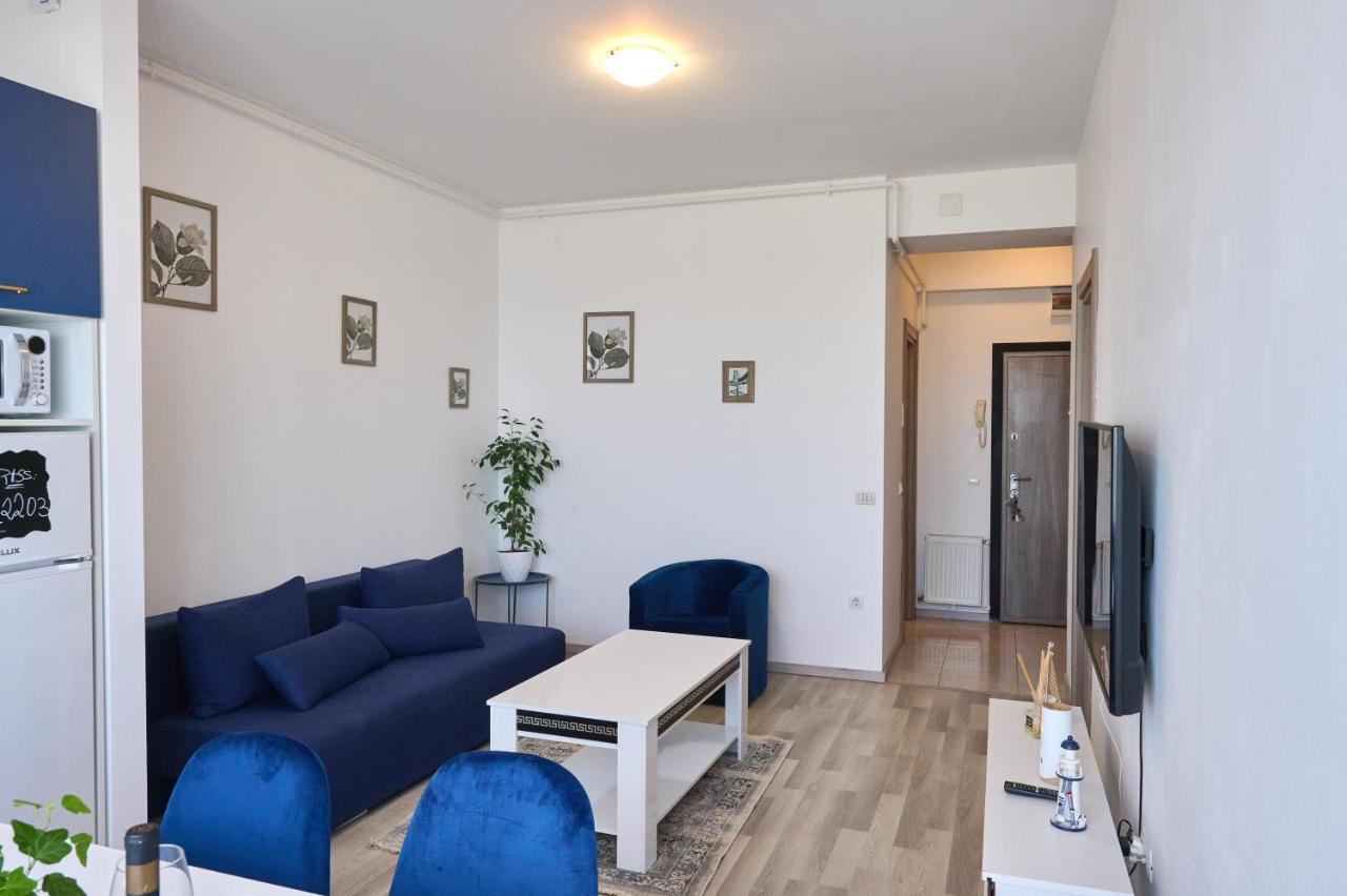 Alina Lake View Apartment Mamaia Exterior photo